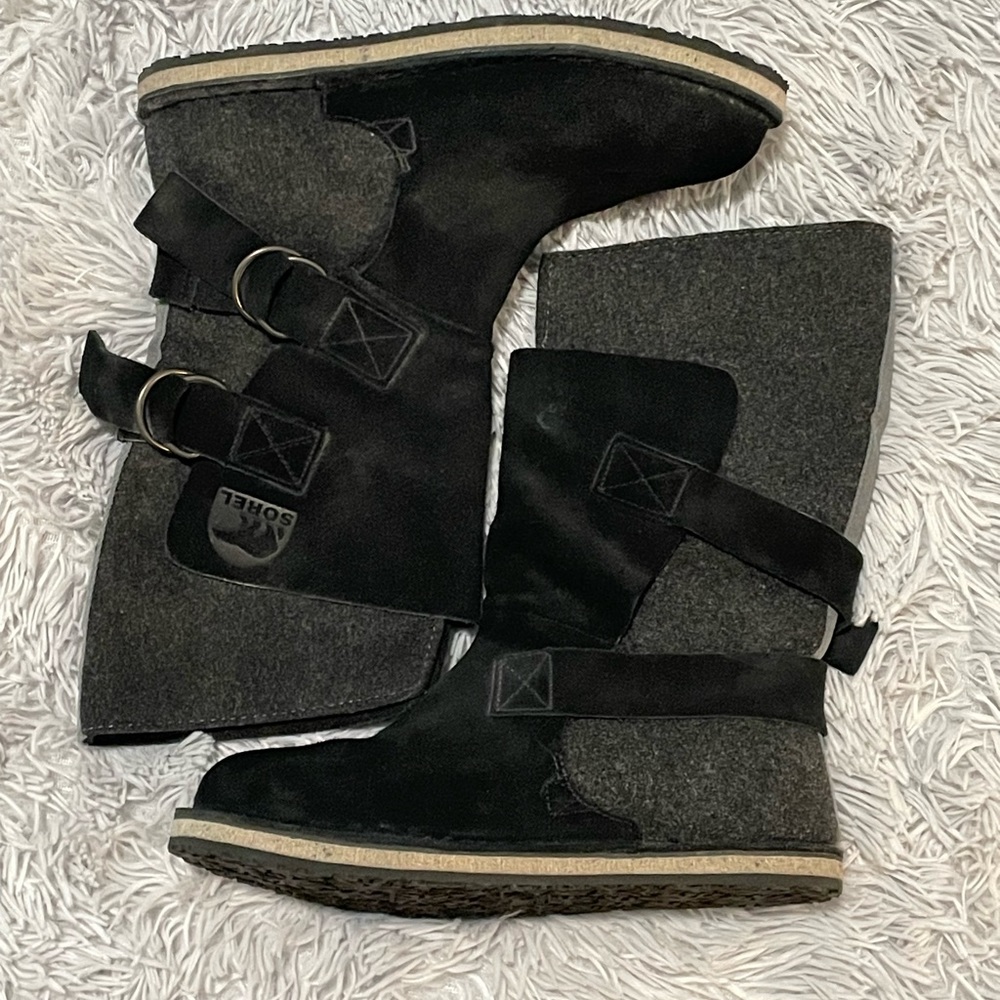 SOREL Kids Suede Boots